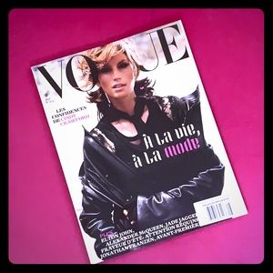 Vintage French Vogue magazine with Cindy Crawford